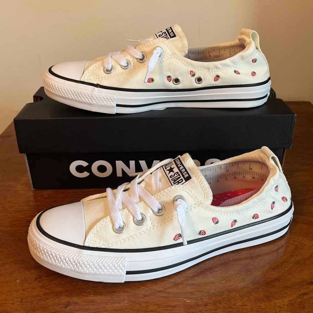 CONVERSE Women’s Chuck Taylor All Star Shoreline Strawberry Sneakers